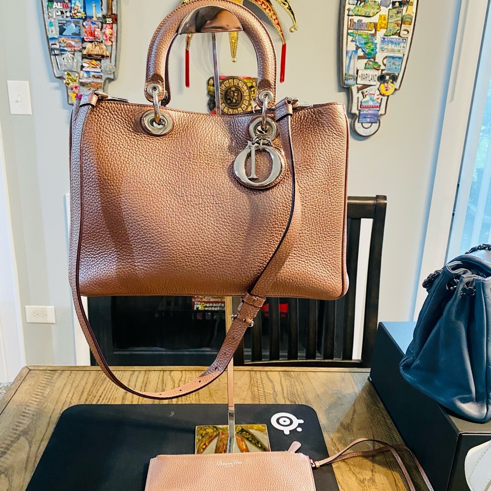 Lady Dior in medium size. Rose gold color.